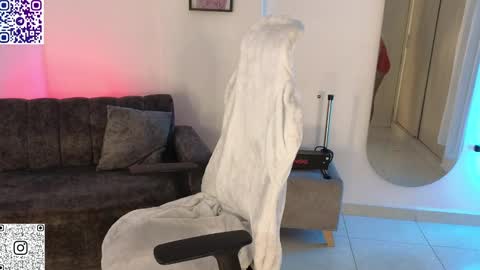 Snapshot of kharelys_777 chatting on 02/13/25, 05:58 Karelys M. online show from 02/13/25, 05:58