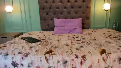 Kathe Hot online show from 01/14/25, 10:23