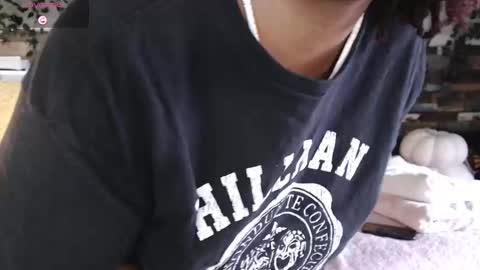 Snapshot of khayaparker chatting on 12/31/24, 02:25 Khaya online show from 12/31/24, 02:25