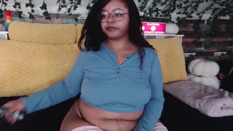 Snapshot of khayaparker chatting on 02/12/25, 01:48 Khaya online show from 02/12/25, 01:48