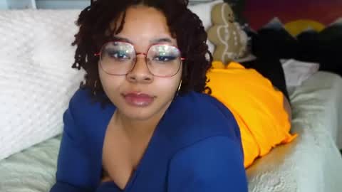 Snapshot of khayaparker chatting on 03/09/25, 10:30 Khaya online show from 03/09/25, 10:30