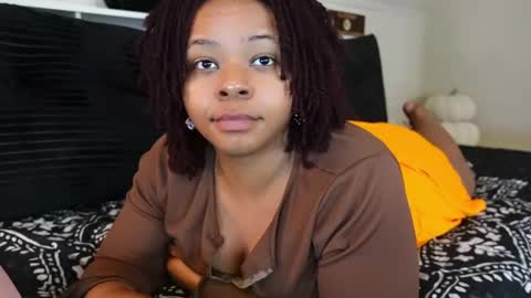 Snapshot of khayaparker chatting on 10/27/25, 04:55 Khaya online show from 10/27/25, 04:55