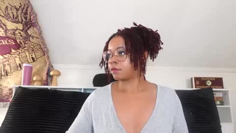 Snapshot of khayaparker chatting on 11/09/25, 03:10 Khaya online show from 11/09/25, 03:10