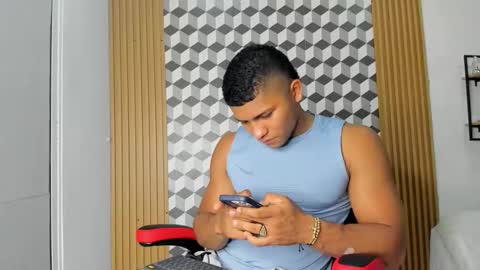 khen_west1 online show from 03/03/25, 07:17