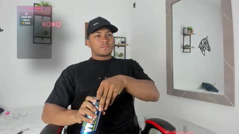 khen_west1 online show from 10/20/25, 06:52