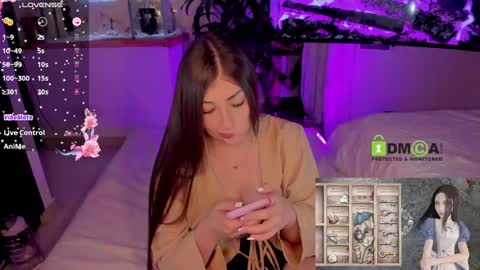 Khi.  online show from 01/12/25, 10:12