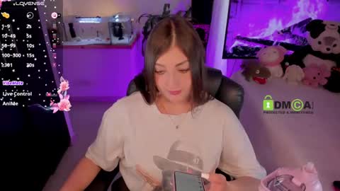 Khi.  online show from 01/12/25, 01:16