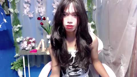 Snapshot of khirthy_lore chatting on 10/25/25, 08:22 Khirthy online show from 10/25/25, 08:22