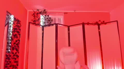 Khloe online show from 09/15/25, 01:00