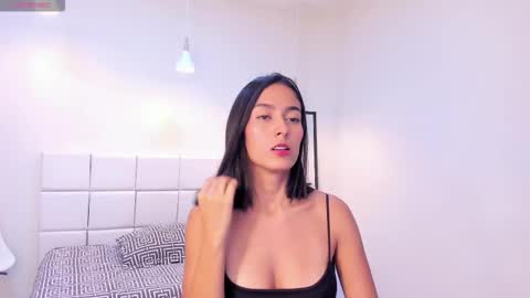 Khloe online show from 01/12/26, 02:22