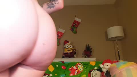 Khloe online show from 12/19/24, 12:24