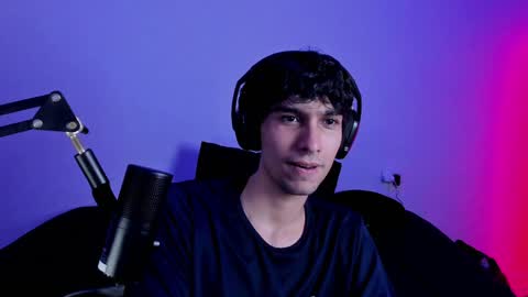 khozler_ online show from 12/31/24, 02:08