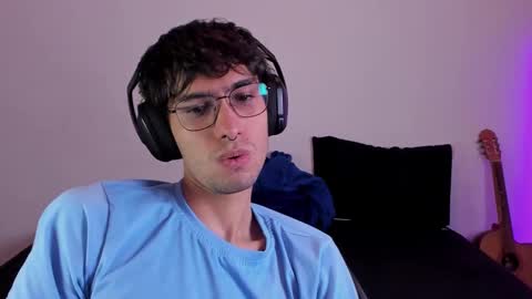 khozler_ online show from 02/18/25, 06:15