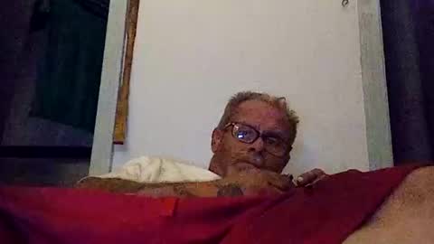 Khristopher Davis online show from 10/19/25, 01:28