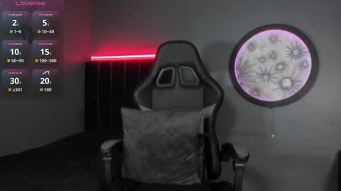 Snapshot of khriss_brown chatting on 11/04/25, 09:36 Khriss brown online show from 11/04/25, 09:36