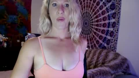 KELLYWILDNNOUT online show from 09/18/25, 05:48