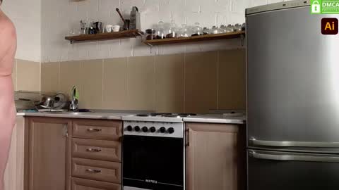 Snapshot of kiabigdick chatting on 03/05/25, 09:49 Hey Im Ivan everyday online 9am to 6pm 6 GMT Help me Reach K FollowerslPut your finger up online show from 03/05/25, 09:49