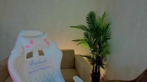 kianawhite online show from 02/11/26, 08:19