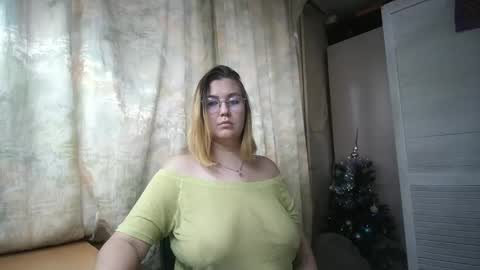 Snapshot of kianna_dior_ chatting on 12/30/24, 11:48 kianna_dior_ online show from 12/30/24, 11:48