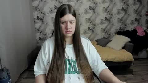 kianna_dior_ online show from 02/07/26, 12:09