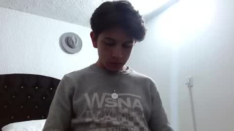 Snapshot of kianryu chatting on 09/28/25, 12:38 Adrian Chlloe online show from 09/28/25, 12:38