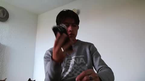 Snapshot of kianryu chatting on 09/28/25, 10:37 Adrian Chlloe online show from 09/28/25, 10:37