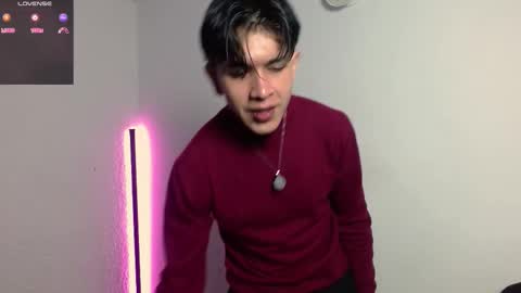 Snapshot of kianryu chatting on 11/27/25, 03:25 Adrian Chlloe online show from 11/27/25, 03:25