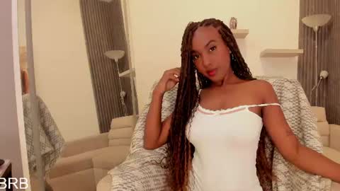 Snapshot of kiara_curls chatting on 07/16/26, 10:54 Kiara online show from 07/16/26, 10:54