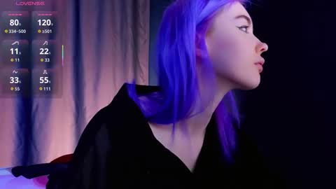 Snapshot of kiara_dream chatting on 11/08/25, 09:35 Kira online show from 11/08/25, 09:35