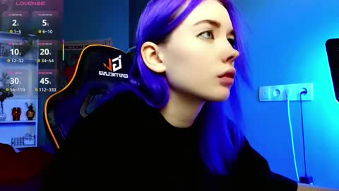 Snapshot of kiara_dream chatting on 11/10/25, 09:25 Kira online show from 11/10/25, 09:25