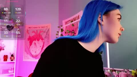 Snapshot of kiara_dream chatting on 11/29/25, 08:45 Kira online show from 11/29/25, 08:45