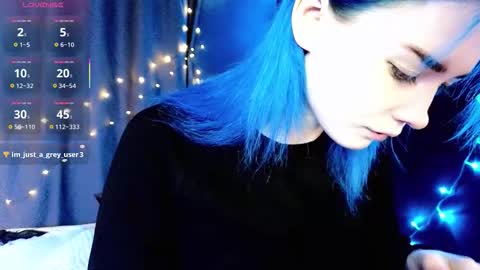 Kira online show from 12/16/25, 09:09