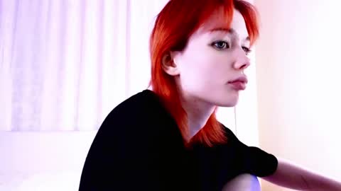 Kira online show from 04/10/26, 10:03