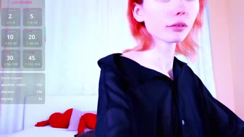 Kira online show from 05/18/26, 04:07