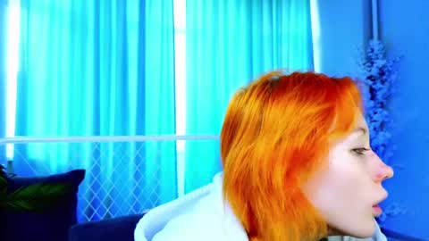 Snapshot of kiara_dream chatting on 07/14/26, 02:05 Kira online show from 07/14/26, 02:05