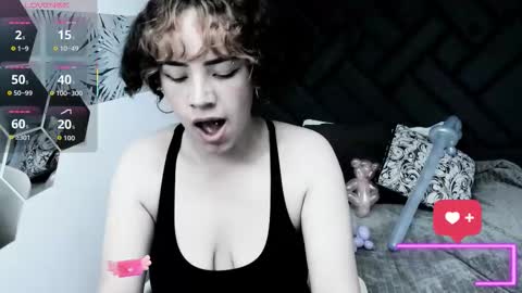 KIARA FOX online show from 12/17/25, 09:21