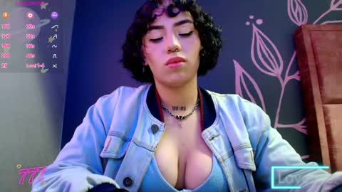 Snapshot of kiara_fox__ chatting on 05/16/26, 07:56 KIARA FOX online show from 05/16/26, 07:56