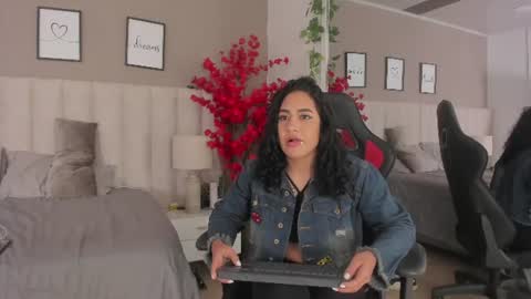Snapshot of kiara_kismet9 chatting on 06/19/26, 01:10 kiara kismet online show from 06/19/26, 01:10