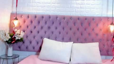 Snapshot of kiara_mils chatting on 02/18/26, 04:36 Kiara online show from 02/18/26, 04:36