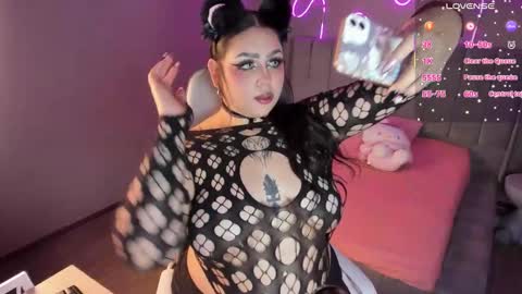 K I A R A            online show from 01/17/26, 12:21