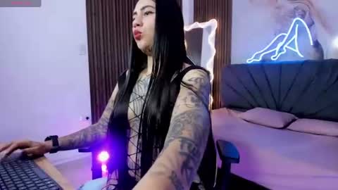 Snapshot of kiara_tay chatting on 06/15/26, 03:20 KIARA online show from 06/15/26, 03:20