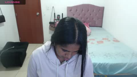 Snapshot of kiara_williamss chatting on 12/10/24, 10:37 Kiara online show from 12/10/24, 10:37