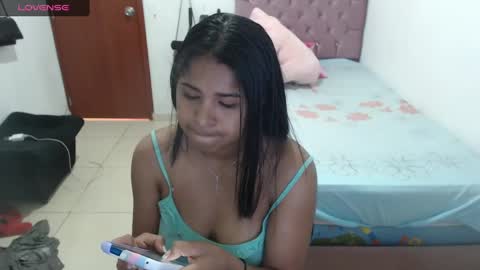 Snapshot of kiara_williamss chatting on 12/14/24, 04:20 Kiara online show from 12/14/24, 04:20