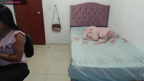 Snapshot of kiara_williamss chatting on 01/05/25, 02:49 Kiara online show from 01/05/25, 02:49