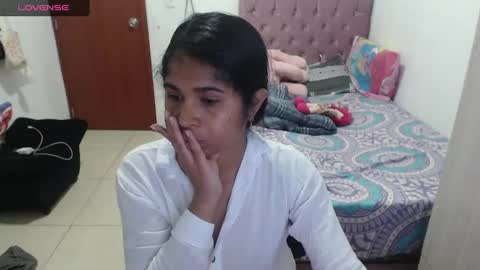 Snapshot of kiara_williamss chatting on 03/06/25, 02:09 Kiara online show from 03/06/25, 02:09