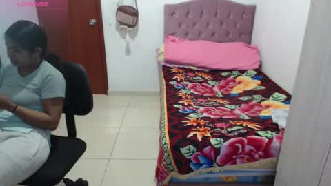 Snapshot of kiara_williamss chatting on 12/03/25, 05:11 Kiara online show from 12/03/25, 05:11