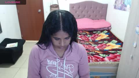 Kiara online show from 12/19/25, 07:10