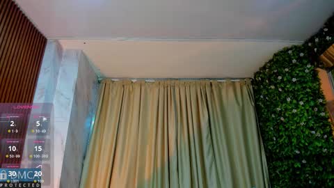 Kiara Zahiri online show from 09/18/25, 11:12