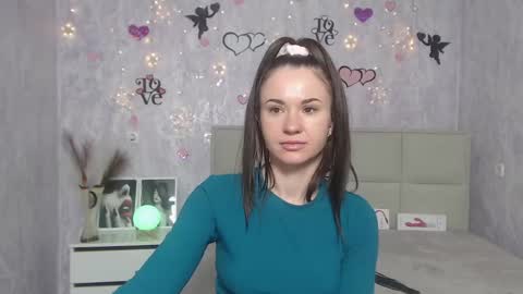 Kara online show from 03/10/25, 03:23