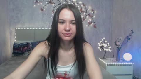 Snapshot of kiaracriegs chatting on 03/06/26, 07:21 Kara online show from 03/06/26, 07:21